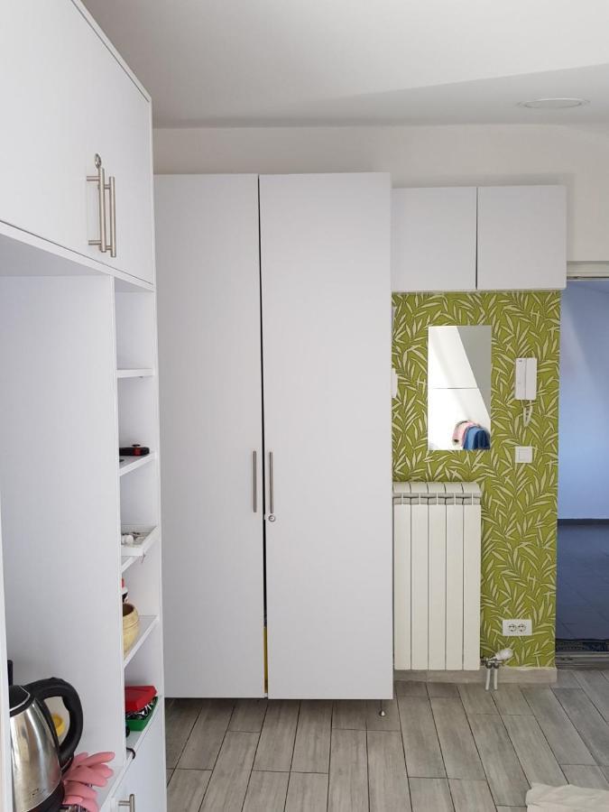 Apartment Sovica Belgrad Exteriör bild