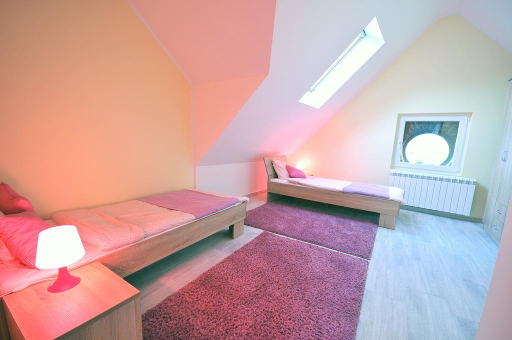 Apartment Sovica Belgrad Exteriör bild