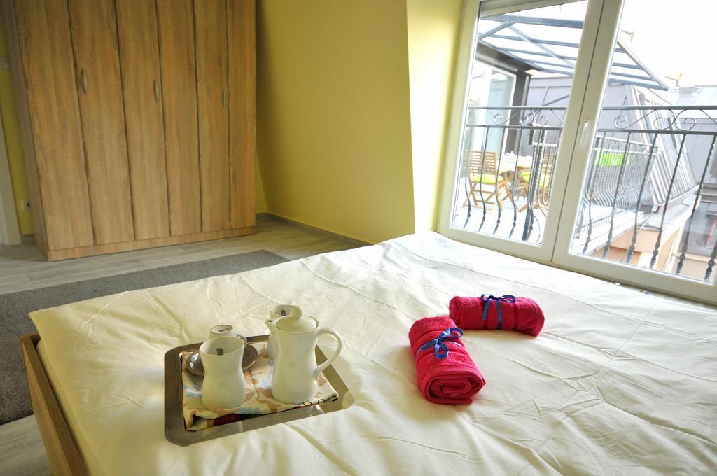 Apartment Sovica Belgrad Exteriör bild